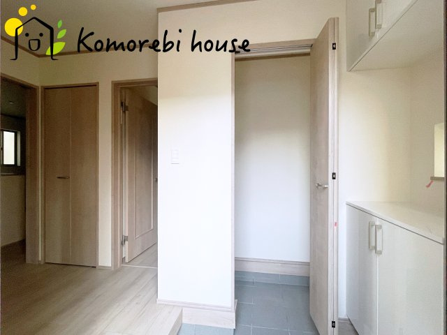 桶川市神明一丁目895番　新築一戸建て　ハートフルタウン　Aの収納|見えない収納がうれしい間取り！
シューズインクローク付きでベビーカーやゴルフバッグも収納可能♪