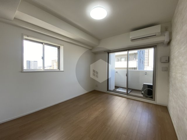 ラドゥセール荒本の居間・リビング