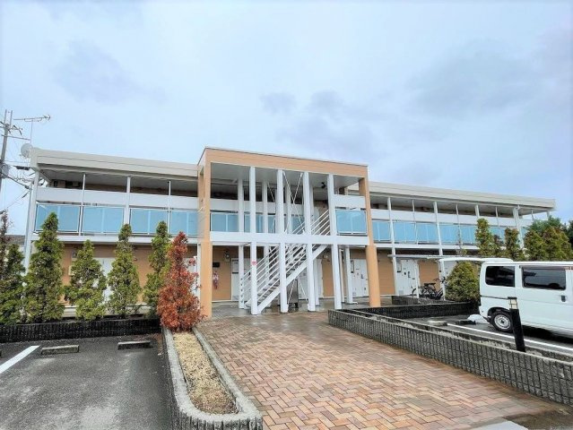 レオパレスレインボーカサギの外観