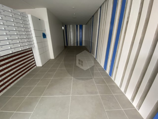 プレサンスNEO長堂アウローラのロビー