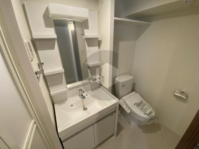 プレサンスNEO長堂アウローラの独立洗面台