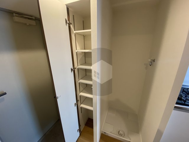 プレサンスNEO長堂アウローラの収納