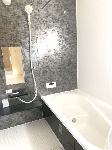 Livele Garden 熊谷市新堀新田第３の浴室