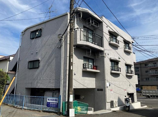 横浜市瀬谷区瀬谷1丁目　一棟売マンションの外観