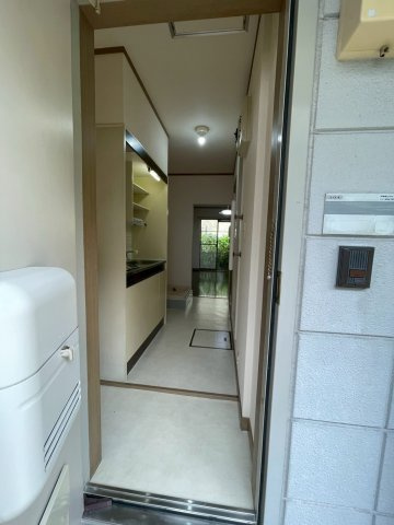 ブロスハウスの玄関