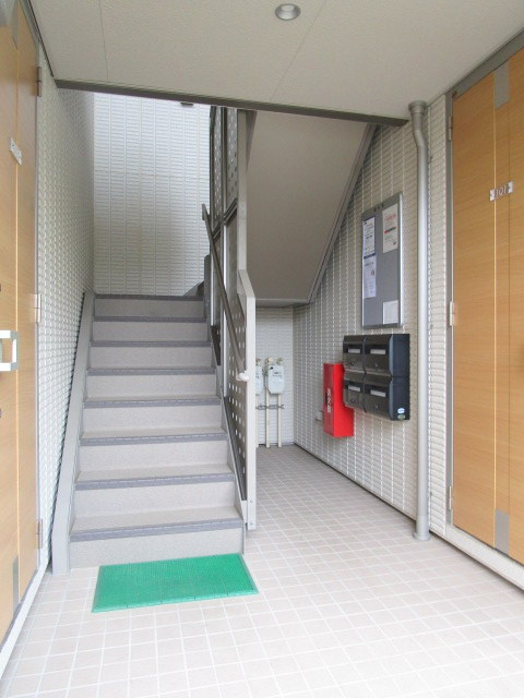 メゾンとよみのエントランス|★エントランス★