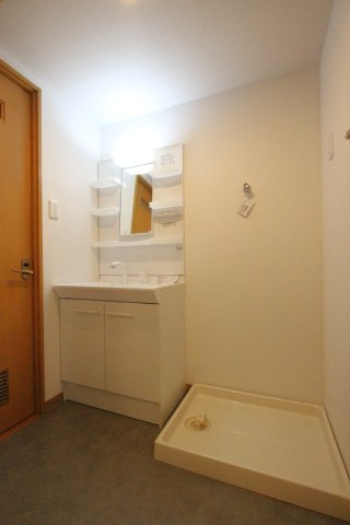 ココガーデンの洗面所|参考写真です。現況優先。