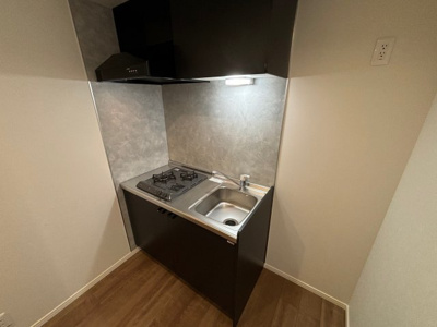 【キッチン】 | メゾン・ダルジャン西大宮 | コンパクトなキッチンで掃除もラクラク