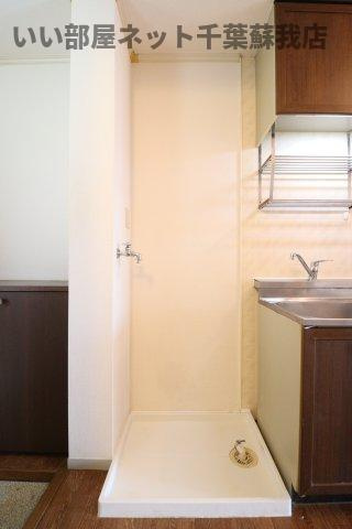 旭五所ハイツの洗面所|室内洗濯機置場