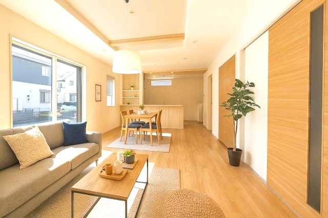 Blooming　Garden　深谷市東方　の居間・リビング