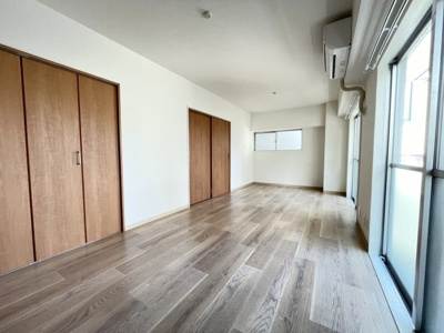 【寝室】 | マンショントーア