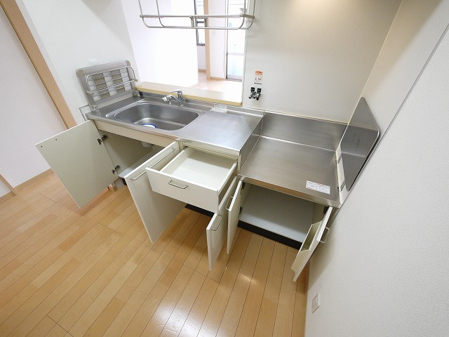 シュウ　メゾン　Ａ・Ｂのキッチン|使いやすいキッチンです