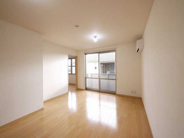 シュウ　メゾン　Ａ・Ｂの居間・リビング|おしゃれなリビングです