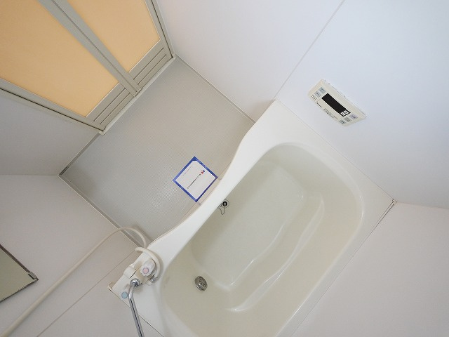 シュウ　メゾン　Ａ・Ｂの浴室|落ち着いた空間のお風呂です