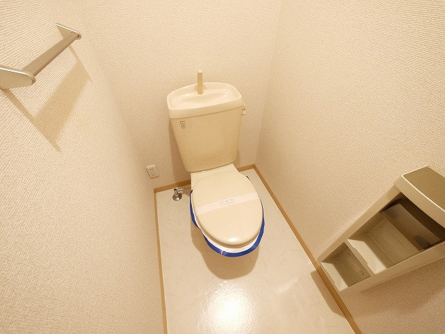 シュウ　メゾン　Ａ・Ｂのトイレ|落ち着いたトイレです