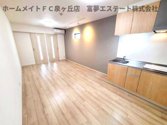 フジパレス堺鳳駅北Ⅰ番館の居間・リビング|リビングと洋室の扉を閉めたとき