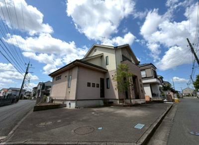 【前面道路含む現地写真】 | 東大和市芋窪6丁目　中古戸建　【全1棟】