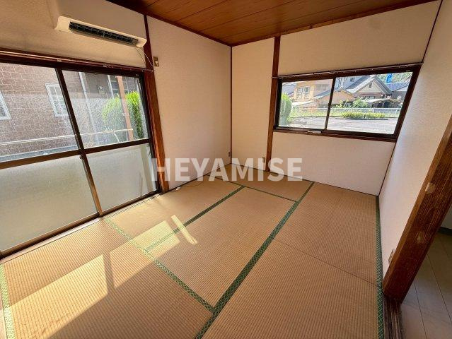 岩永アパートの和室