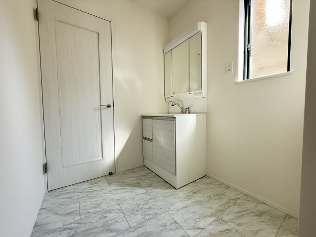 明石市中朝霧丘新築戸建の洗面所