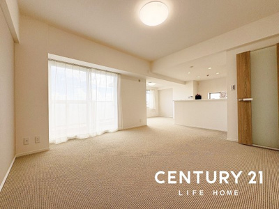 【居間・リビング】 | こちらの居間で趣味の時間をお楽しみください