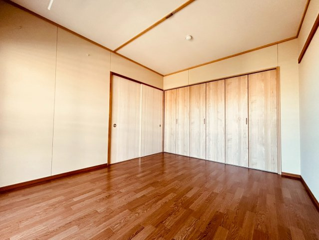 県営伊川谷第2高層住宅2号棟の寝室