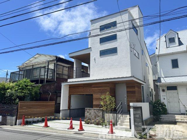 鎌倉市腰越３丁目３１－５新築戸建の外観|きれいな外観です