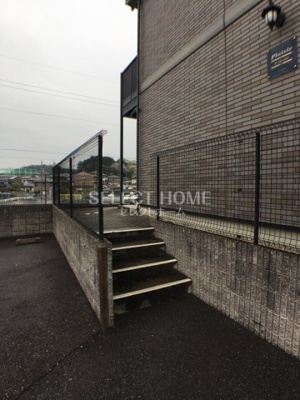 【エントランス】 | プレジールＷＡＲＡＢＩ | 建物の内部です