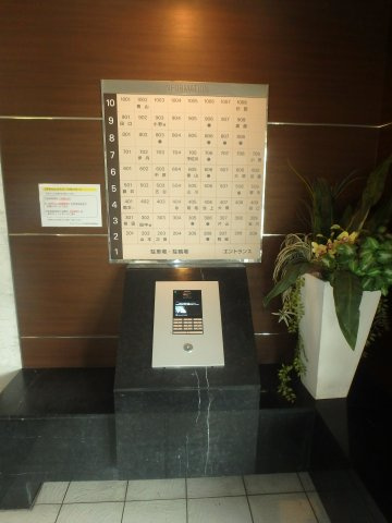 アルファステイツ中庄駅前IIIのエントランス