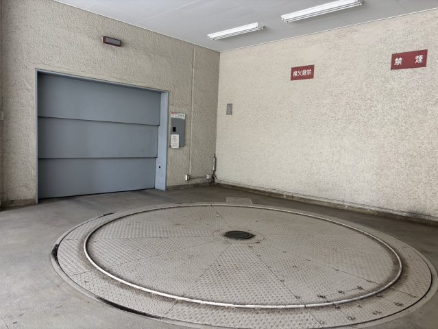 水道橋ビルの駐車場