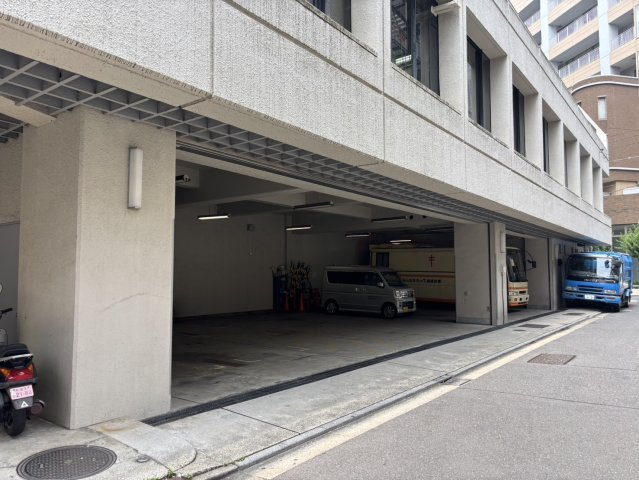 水道橋ビルの駐車場