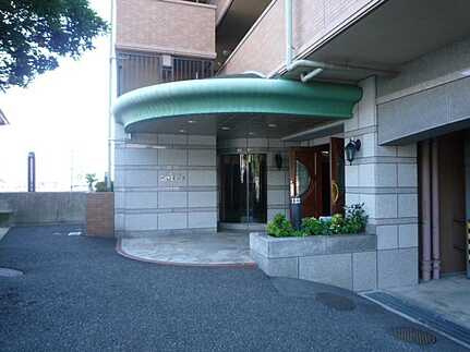 Jcity高須翠江館のエントランス