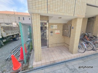 グランアムール　仲介手数料無料のエントランス