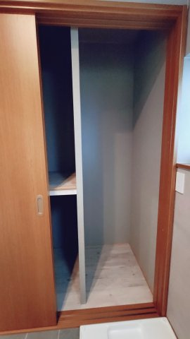 東石切町中古戸建の収納