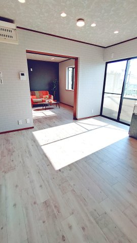 東石切町6丁目中古戸建の居間・リビング