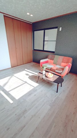 東石切町6丁目中古戸建の居間・リビング