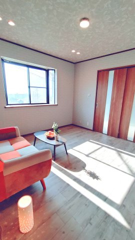 東石切町中古戸建の居間・リビング