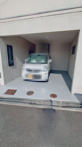 東石切町6丁目中古戸建の駐車場