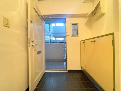 【玄関】 | サンロイヤル池田駅前