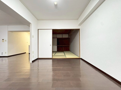 【居間・リビング】 | サンロイヤル池田駅前