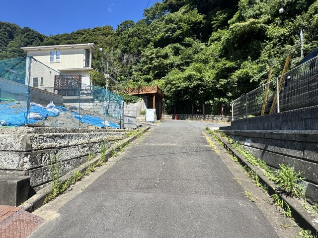 鎌倉市浄明寺４丁目２１０－１０８新築戸建の前面道路含む現地写真|前面道路含む現地写真です