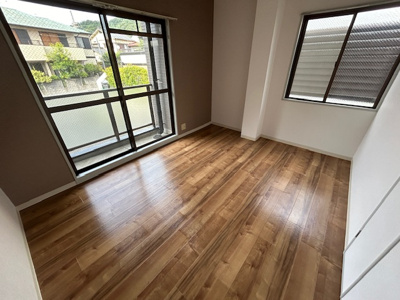 【洋室】 | シンフォニーレジデンス石切