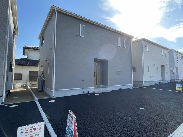 新築戸建・建売　福島市町庭坂一本杉 CRADLE GARDEN　全4棟の駐車場|開けた駐車場なので運転に不安がある方も駐車らくらくです！(*^_^*)