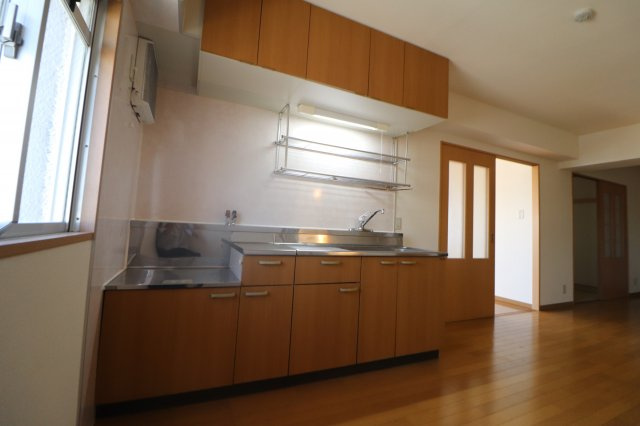寿マンションのキッチン
