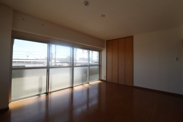 寿マンションの寝室