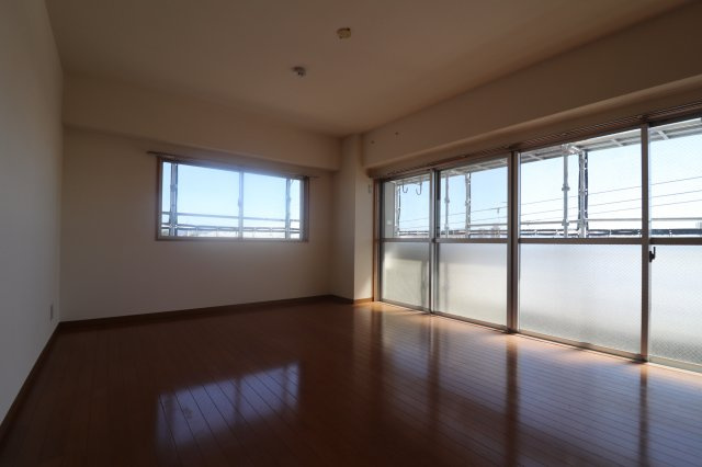 寿マンションの洋室