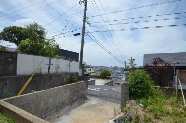 土地（八幡西区別当町6-17）の展望|南向き道路で見晴らし良いです。