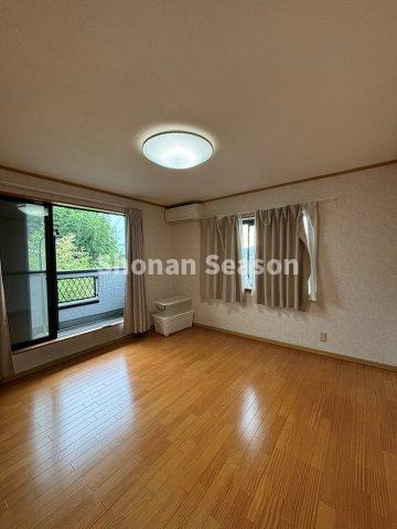 【洋室】 | プライベートタイムが充実する全室ゆったり6帖以上！