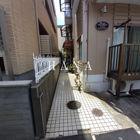 ひろ野レジデンスのエントランス