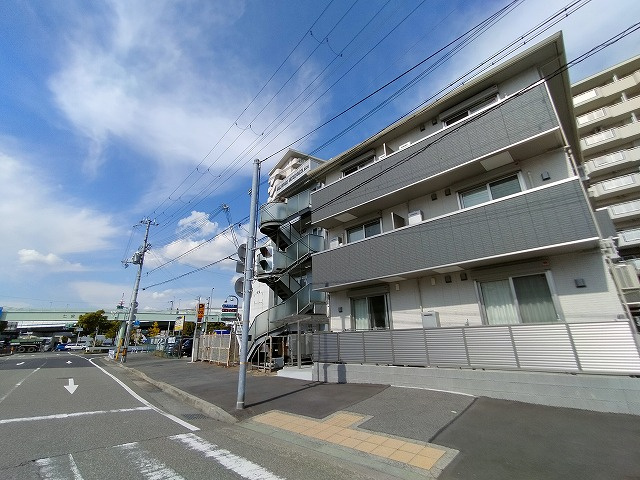 神戸市兵庫区七宮町１丁目のアパートの外観