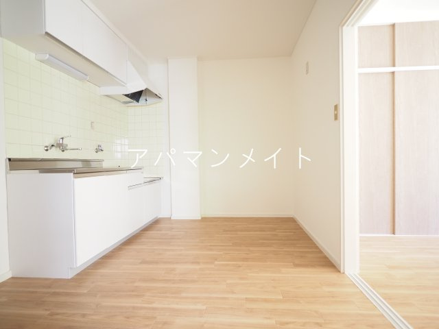 【居間・リビング】 | コートヒルズ | 使いやすいダイニングキッチンです